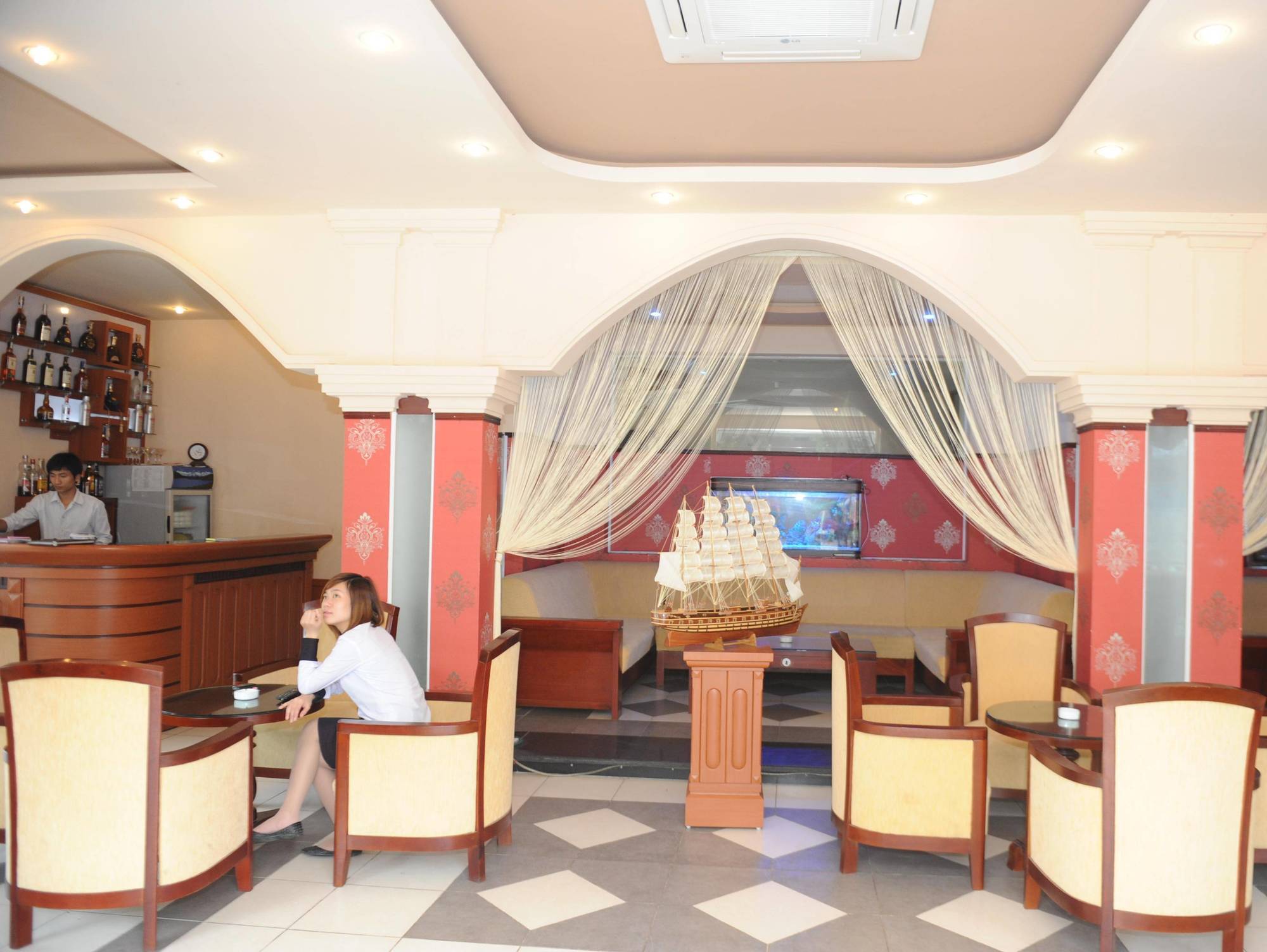 Hoa Phuong Hotel Хайфон Екстер'єр фото